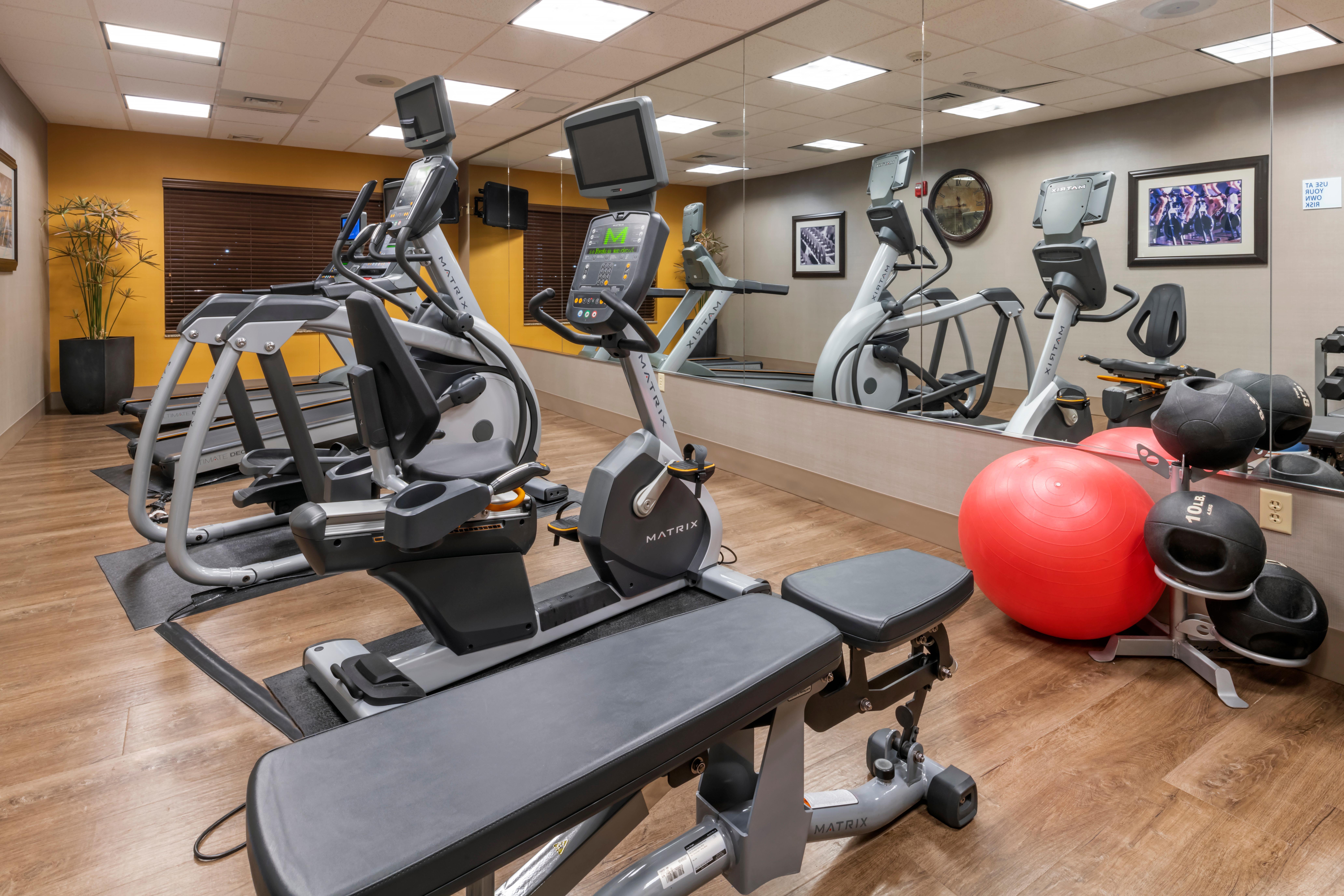 Holiday Inn Express Hays By Ihg Buitenkant foto