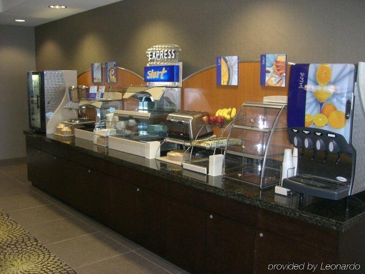 Holiday Inn Express Hays By Ihg Restaurant foto
